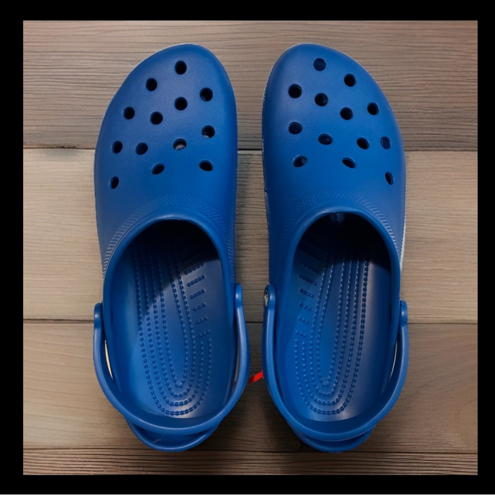 Crocs Men's Size 17M Slip-On Classic Clog Sandals Blue